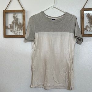 Woman’s M Patagonia cotton shirt